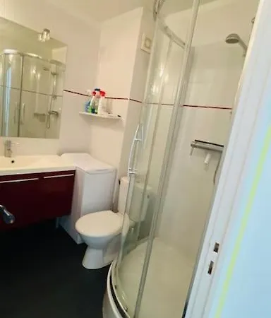 Beau T2 Dans Calme 5 Toits Et Mois Apartment *