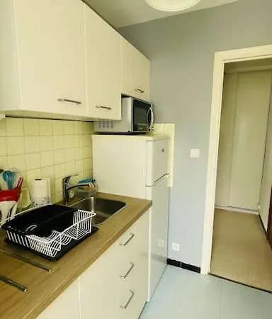 Beau T2 Dans Calme 5 Toits Et Mois Apartment